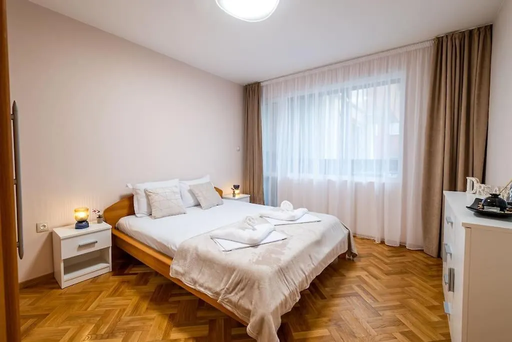 Varna Central 2Bdrm Apartment Bułgaria